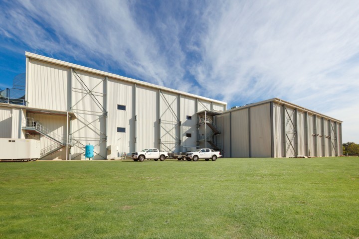 Joss-Mars-April-25-02-Retouched