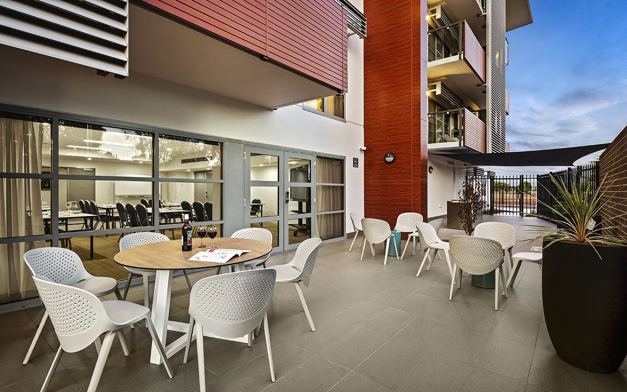Quest-Griffith-Courtyard