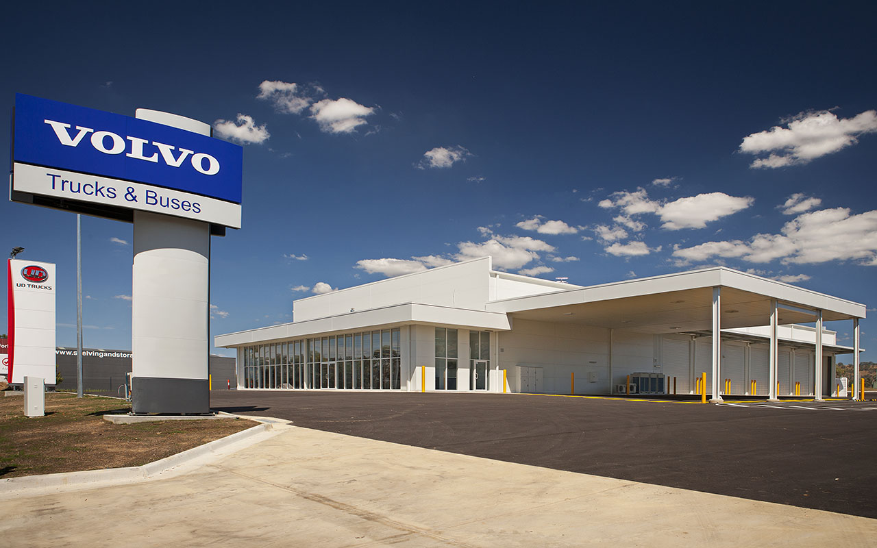 cmv-truck-bus-sales-service-centre-04