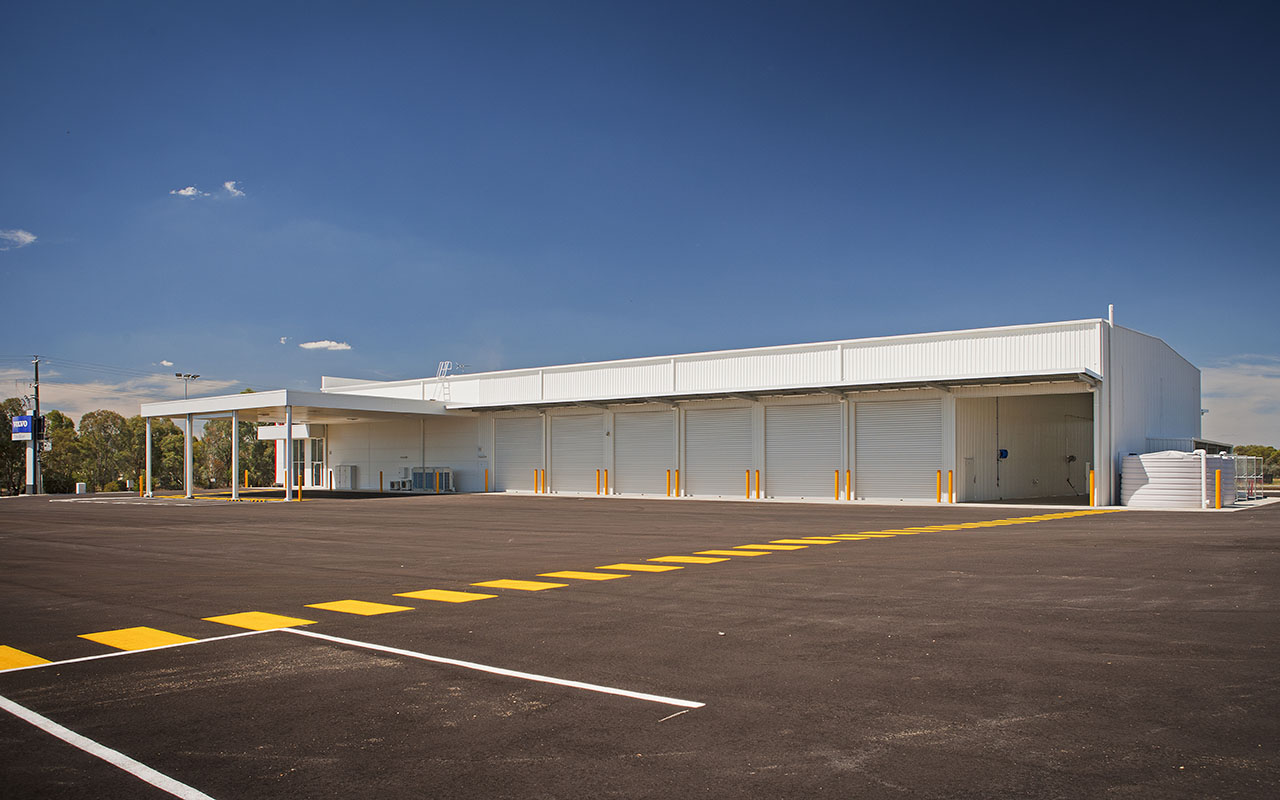 cmv-truck-bus-sales-service-centre-06